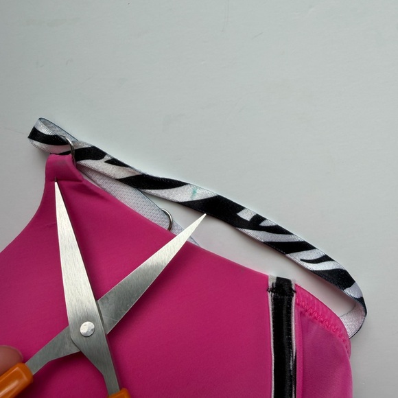 Victoria's Secret 34C Bright Colors set of 5 Push-Up Bras, Flawed - Picture 6 of 16